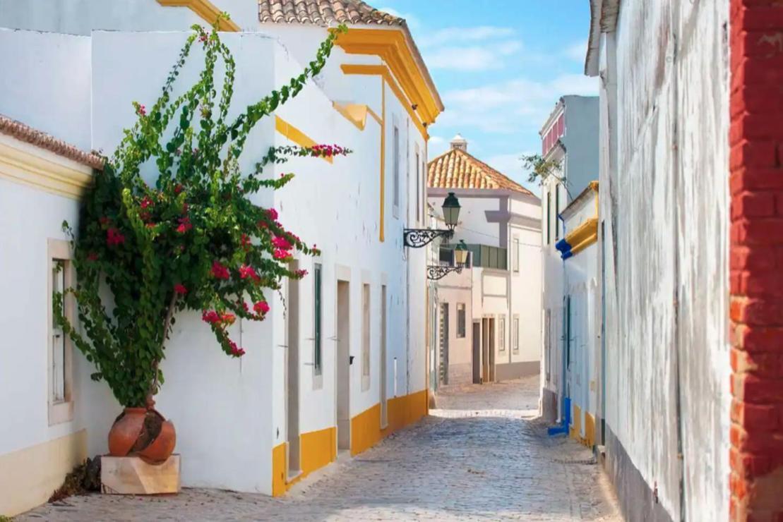 Blife Faro City Life Private Rooms Exterior photo